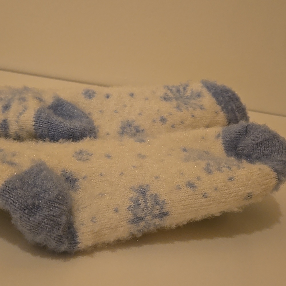 Snowflake socks - Picture 2 of 2